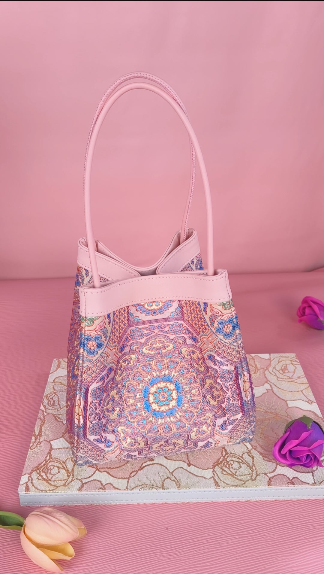 Sinodreams Phoenix Grace – Luxus Brokat‑Handtasche als perfekte Hochzeitstasche, edle Brauttasche und elegante Abendtasche. Hochwertig verarbeitet, ideal für deinen einzigartigen Tag