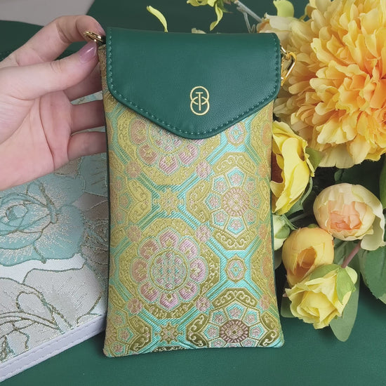 Sinodreams Celestial Arc Collection – elegante Brokat‑Handtaschen aus Premium‑PU‑Dünnleder mit goldenen Signature‑Elementen, leuchtenden Brokatmustern und hochwertiger Luxusverarbeitung.