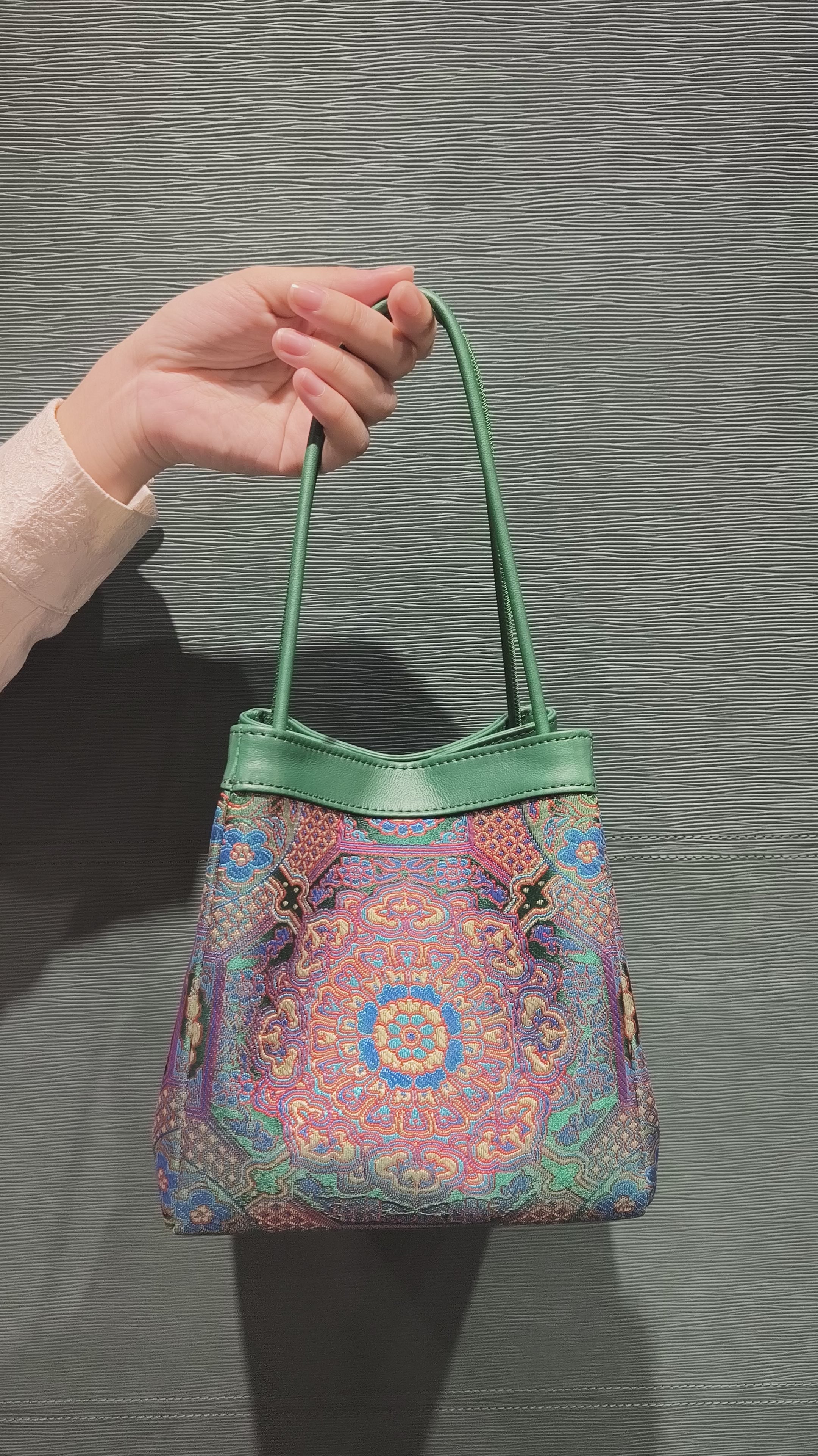Phoenix Arc Bag – Brokat in Jadegrün